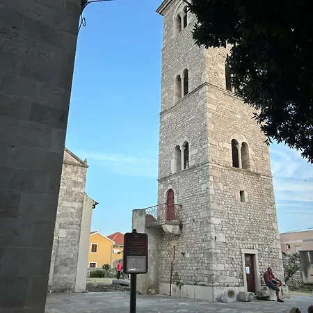 Mit Garten & Terrasse 200 M Zum In Nin